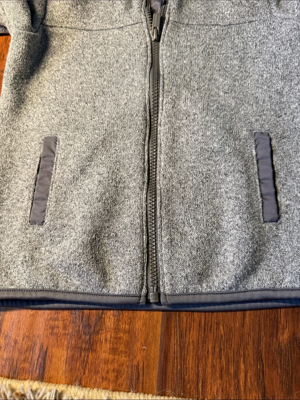 Old Navy Kids Heather Gray Full-Zip Fleece Jacket. Boys size 5